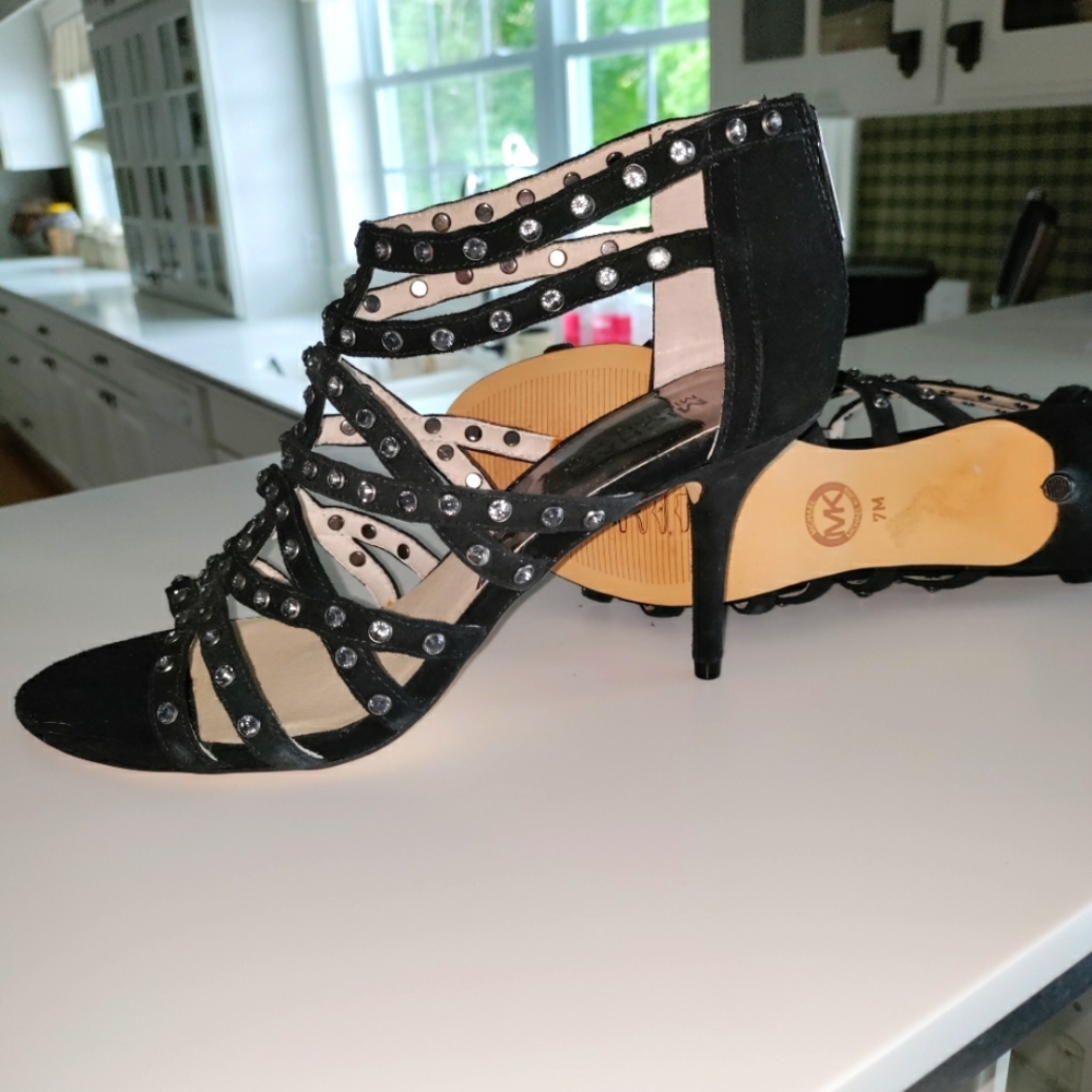 Michael Michael Kors ladies size 7 , black with clear rhinestones . Worn once.